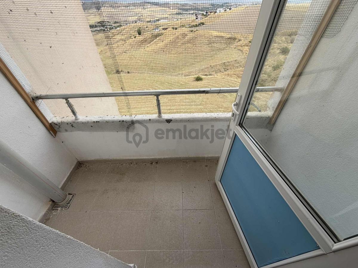 Toki Turkuazda Bakımlı Temiz Satılık 2+1 Daire - 5