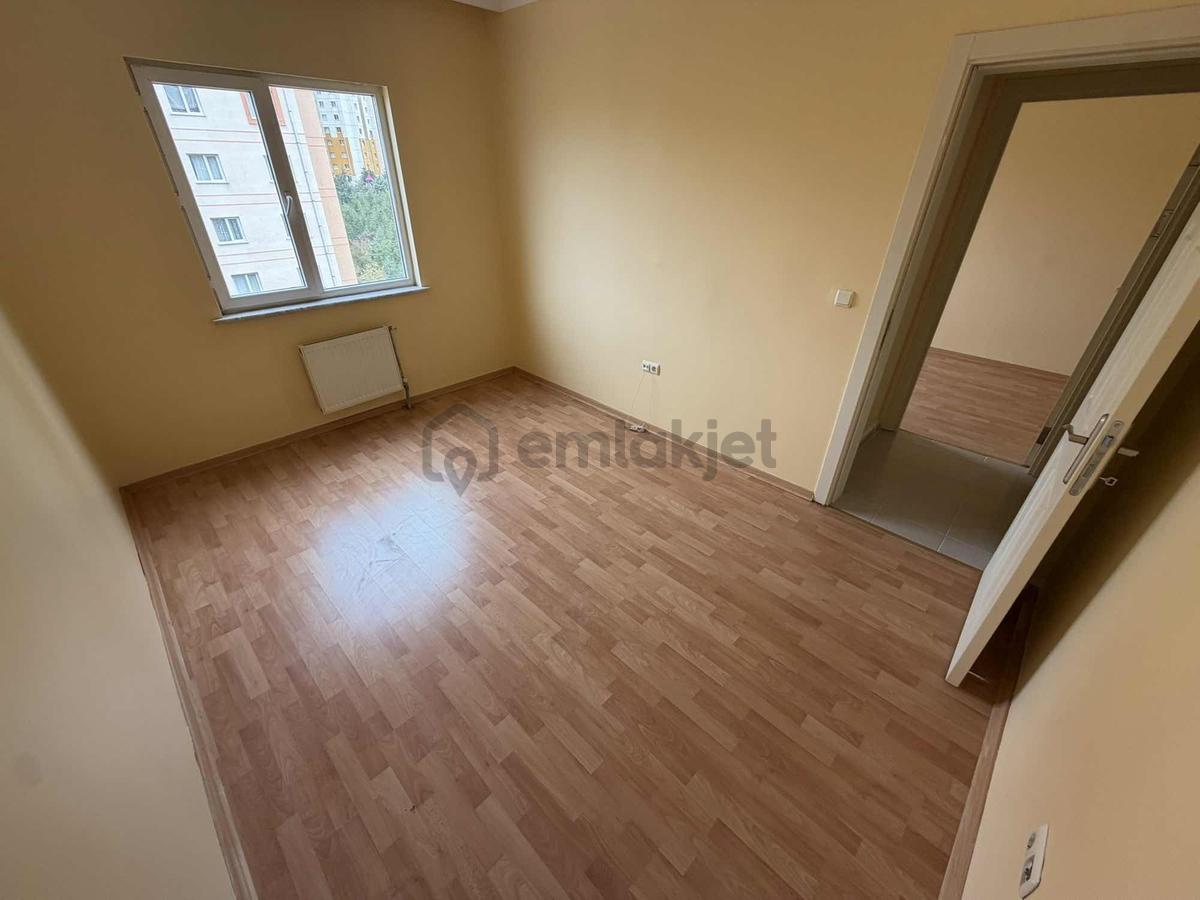Toki Turkuazda Bakımlı Temiz Satılık 2+1 Daire - 32