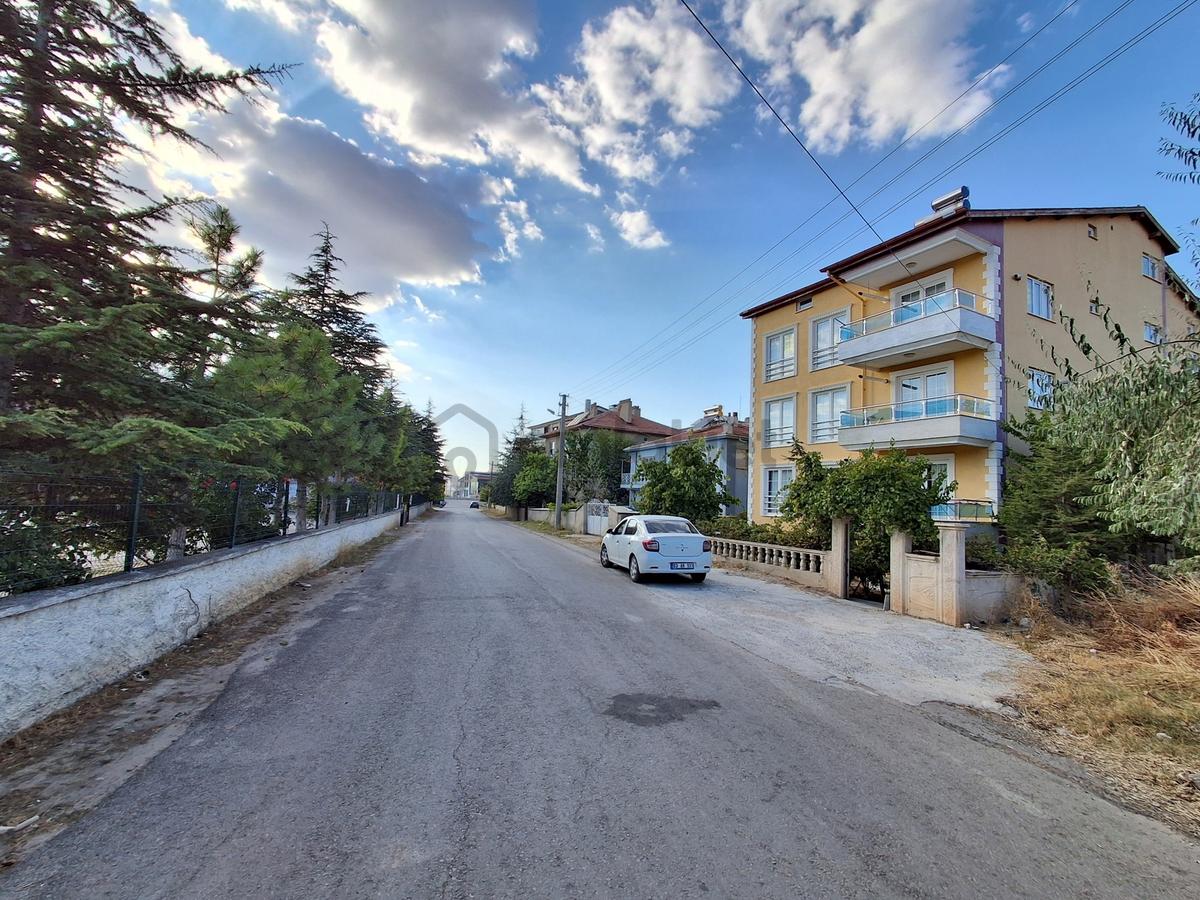 Yaman'dan Bolvadin Bağlarbaşı Mah. Satılık 4+1 Daire 167 M² - 30