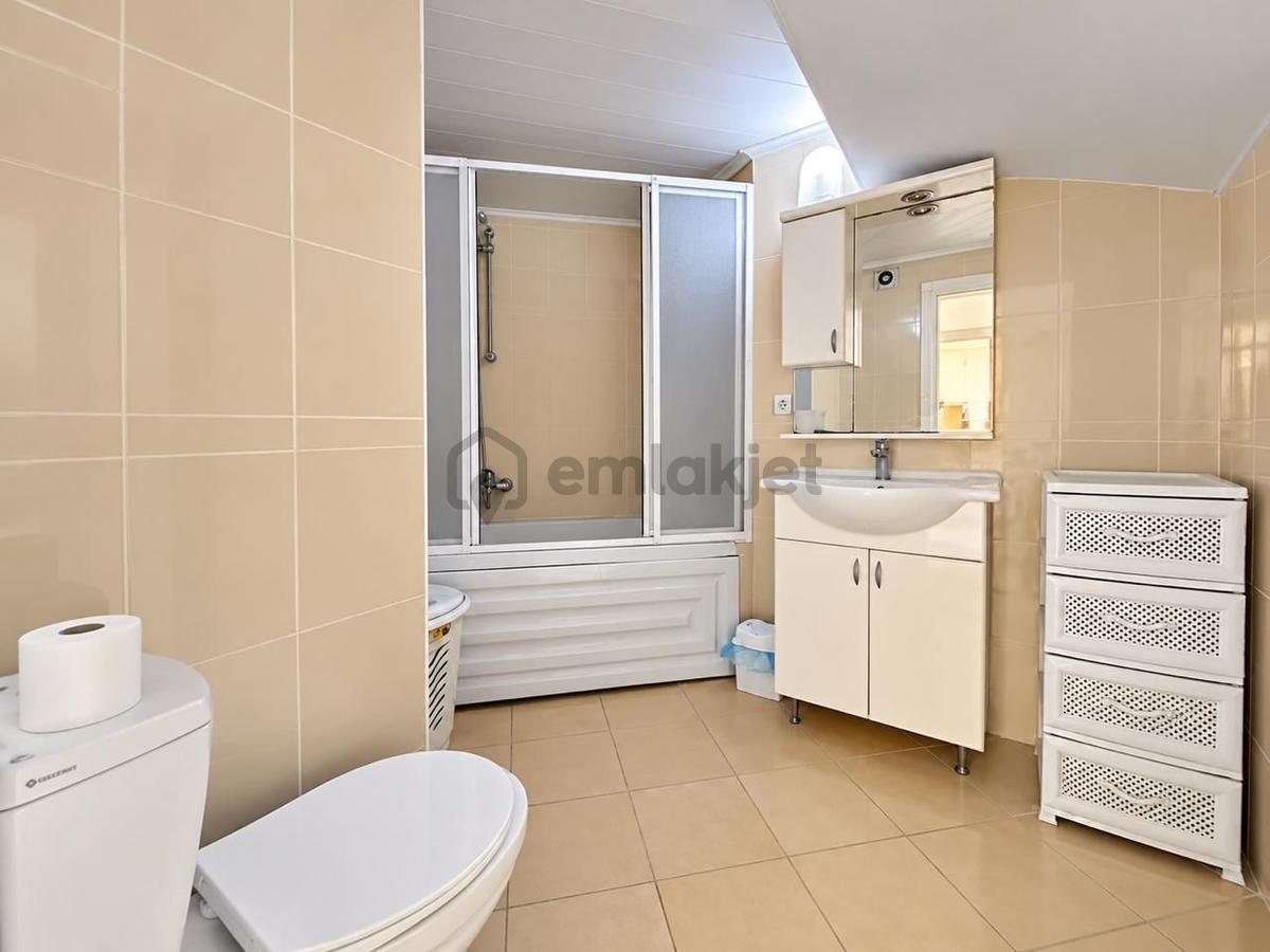 Didim'de Havuzlu Sitede Satılık 3+1 Eşyalı Dubleks Daire - 14