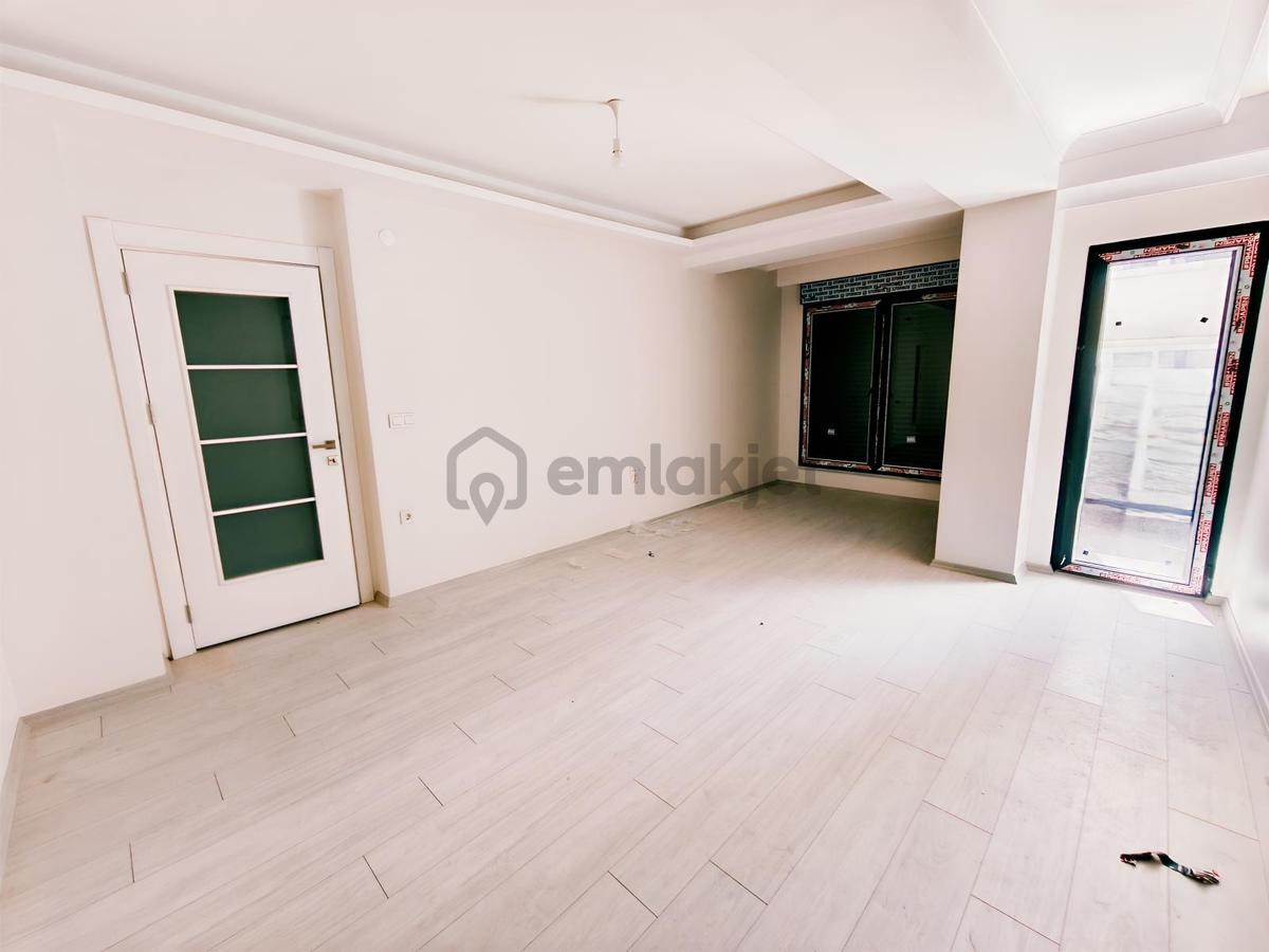 Sıfır Lüks Binada Ebeveyn Banyolu Libadiye Cad. Yakın Arakat 2+1