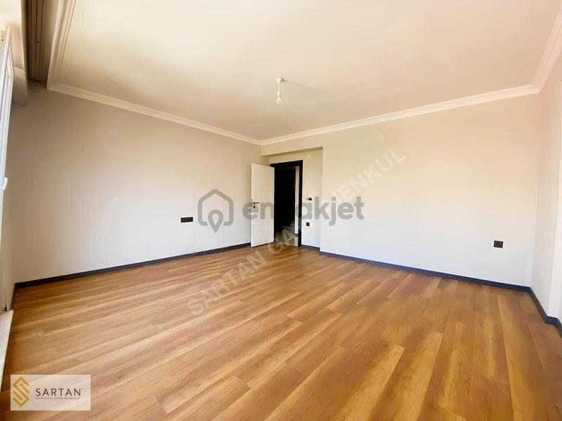 Görüklede 4+1 Geniş Kiralık Dubleks Daire - 10