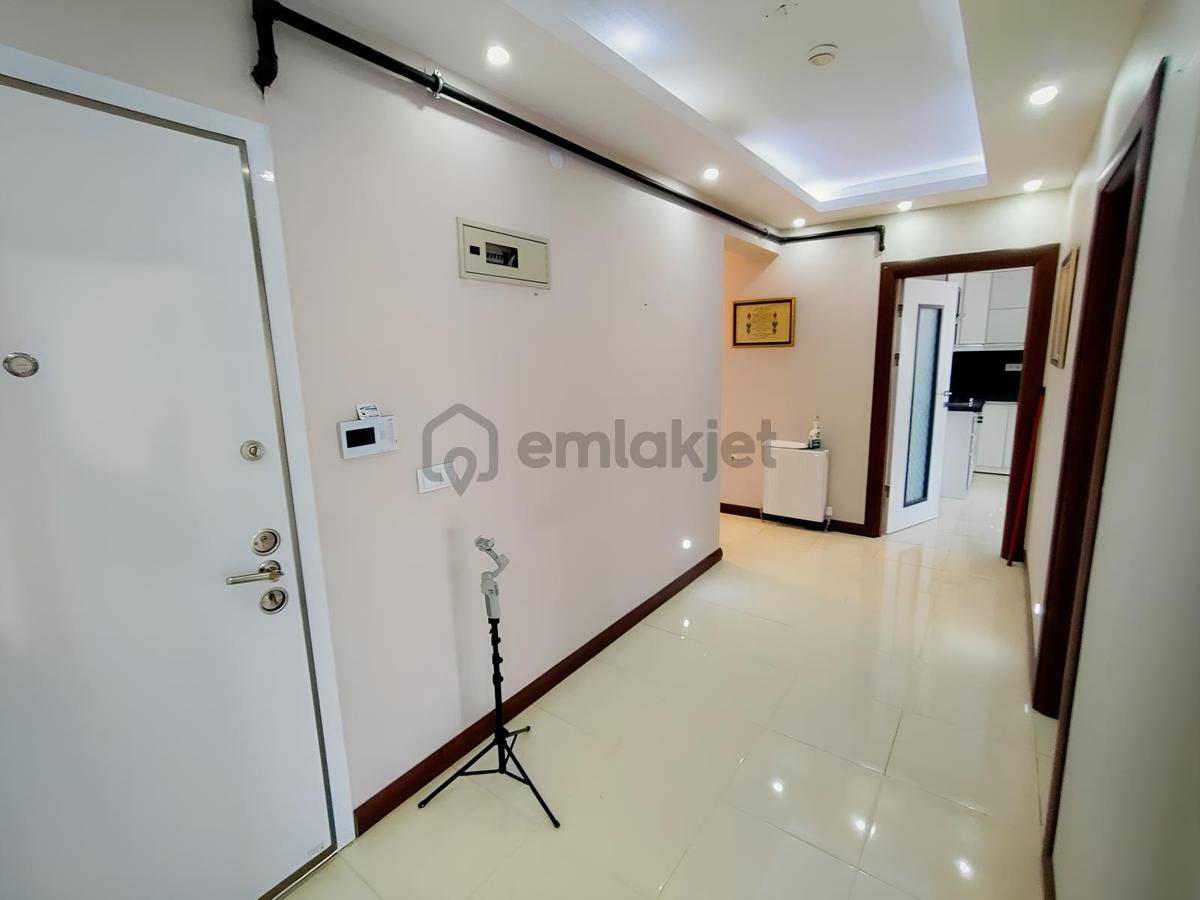 Ful Yapılı Manzaralı Cadde Kenarı Satılık 4+1 Daire - 29