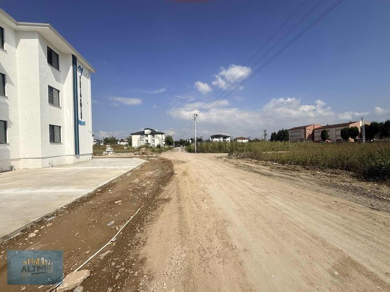 Koridorlu Orta Ve Üst Kat Satılık 1+1 Lüks Daireler - 13