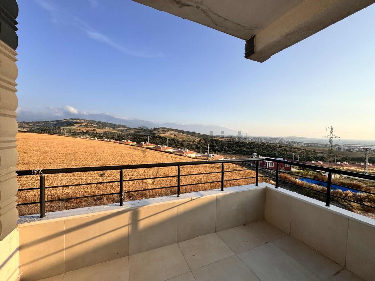 Arsuz'da Manzaralı Sıfır | Denize 600 M Satılık Daire - 16