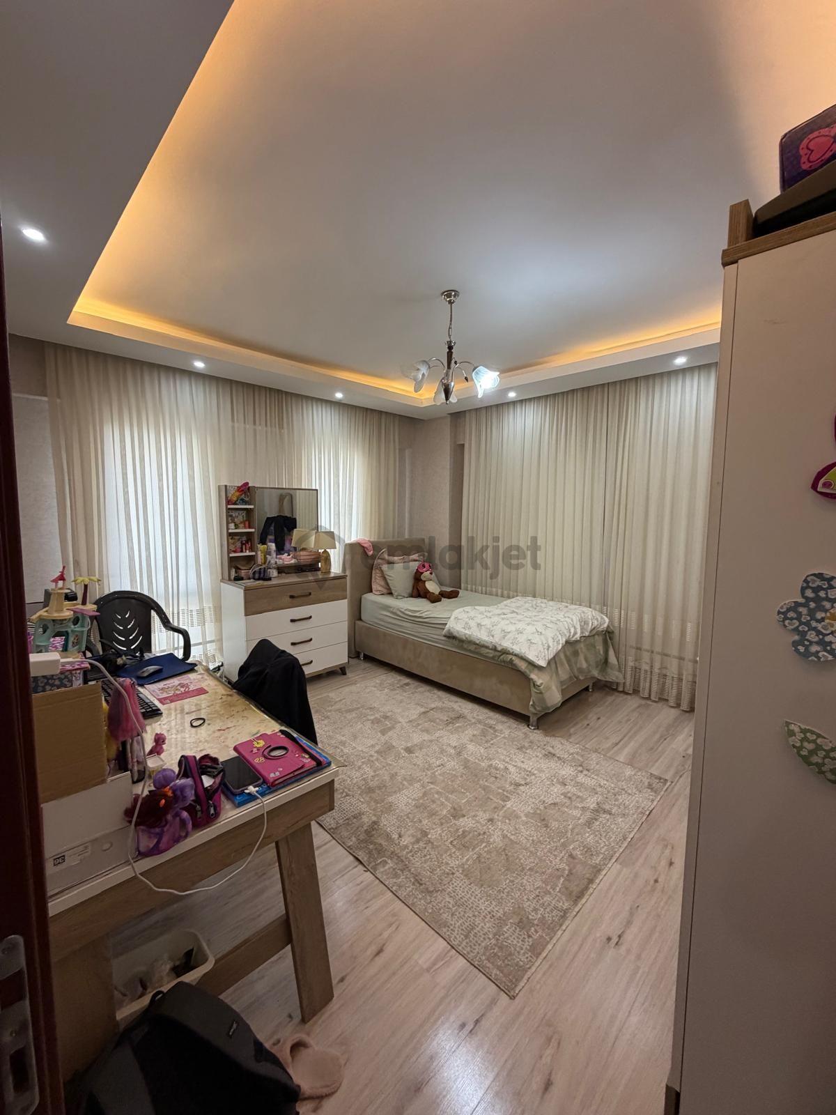 Nazilli Yıldıztepede Geniş Lük Konforlu Daire - 16