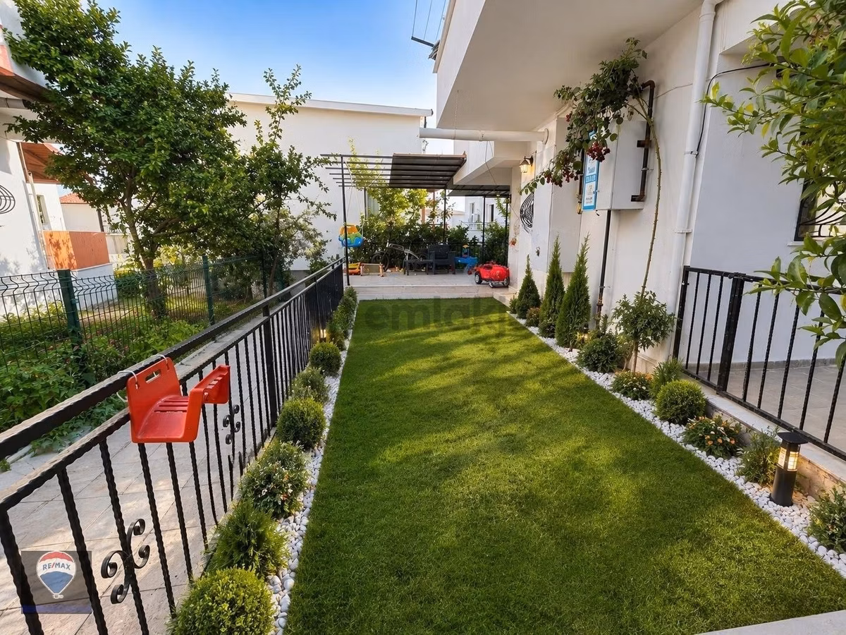 Kuşadası Kadınlar Denizine Yürüme Mesafesinde 4+1 Villa - 16