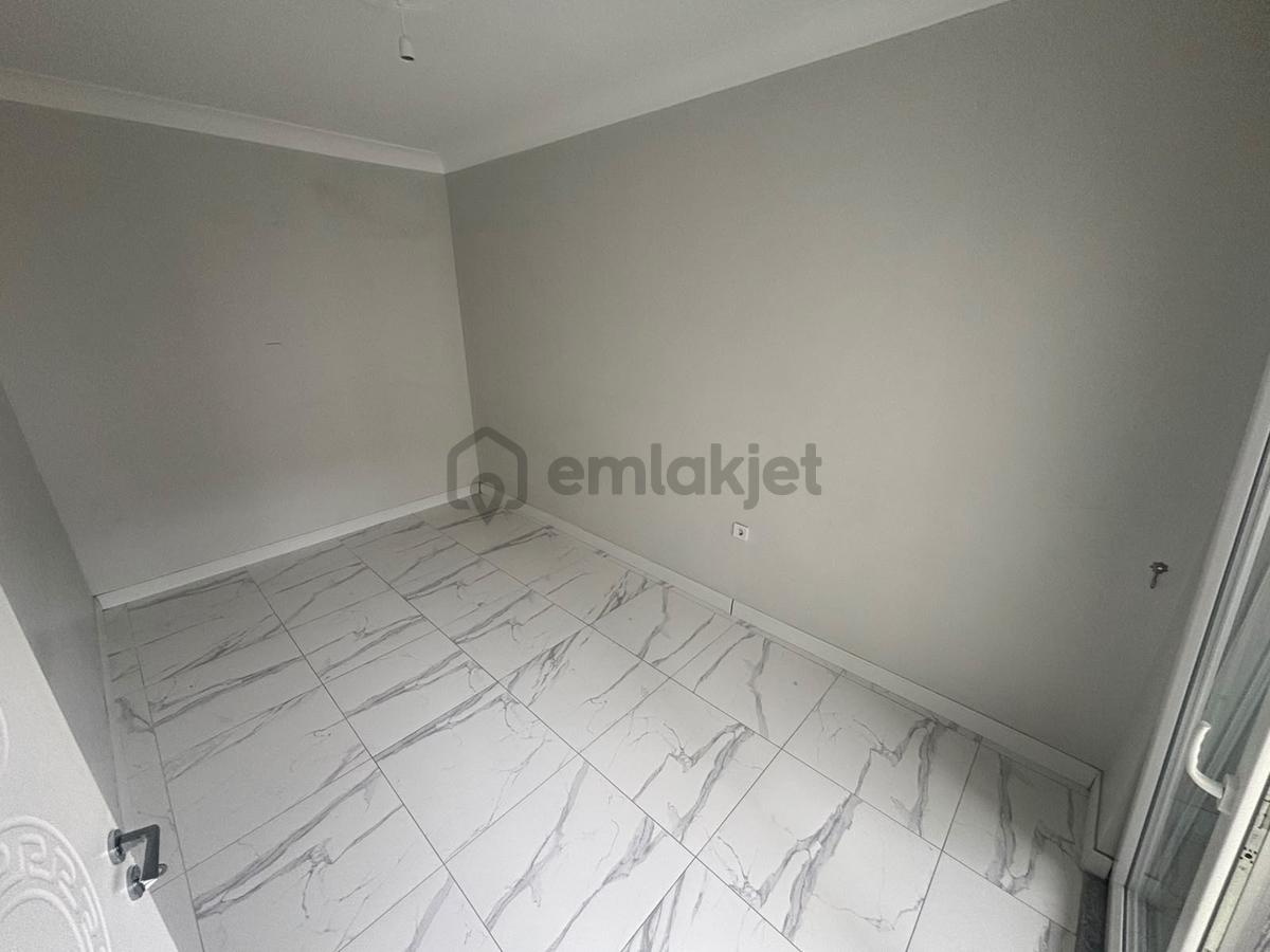 Tekeler Mahallesinde Site İçerisinde Kiralık Ara Kat 2+1 Daire - 27