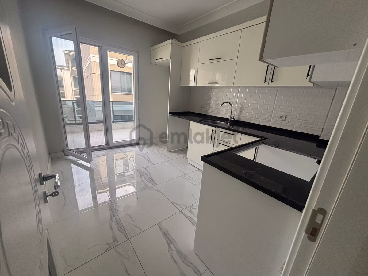 Tekeler Mahallesinde Site İçerisinde Kiralık Ara Kat 2+1 Daire - 9