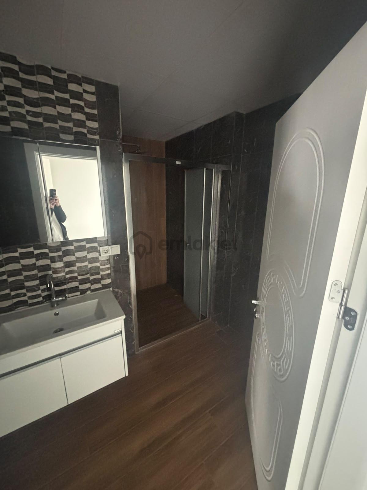 Tekeler Mahallesinde Site İçerisinde Kiralık Ara Kat 2+1 Daire - 22