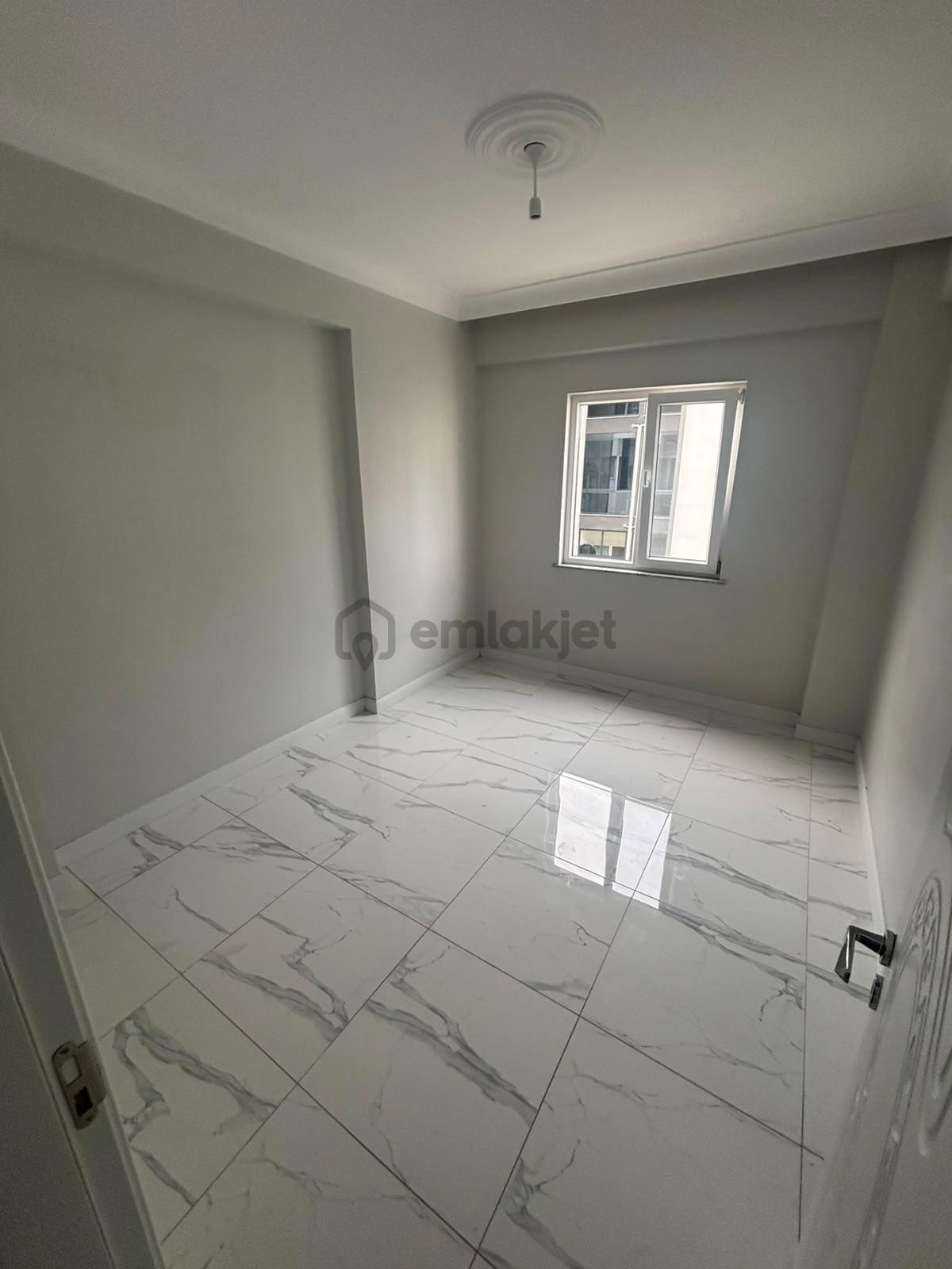 Tekeler Mahallesinde Site İçerisinde Kiralık Ara Kat 2+1 Daire - 18