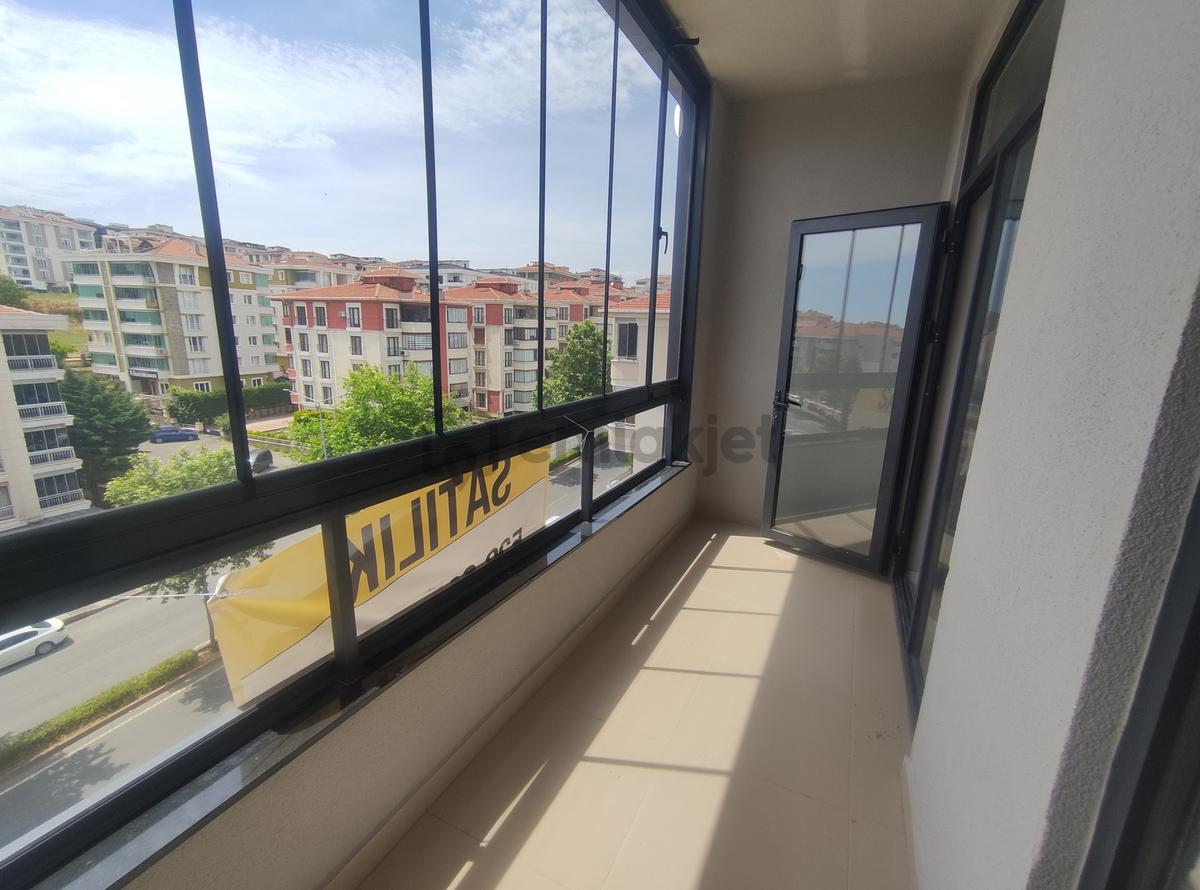 Cadde Üzeri Köşebaşı Ayça'dan Kiralık 1+1 Enüst Kat Daire - 19