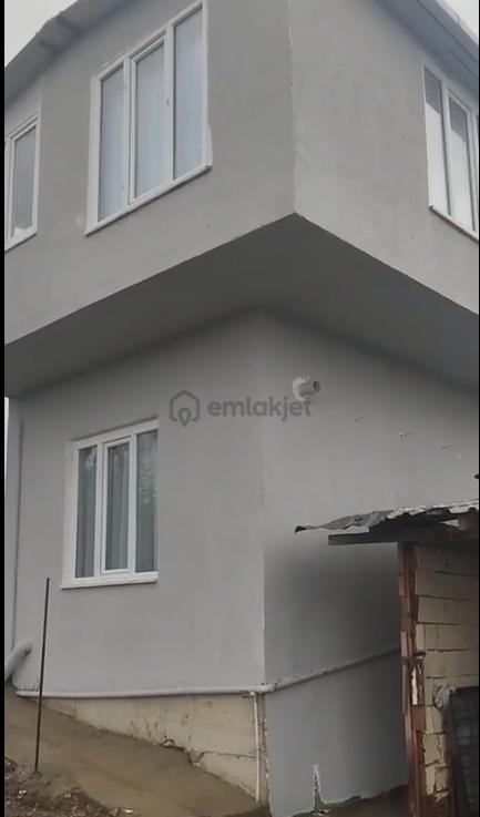 714 M2 Arsa İçinde 2 Katlı Ev Ve Ahır - 4