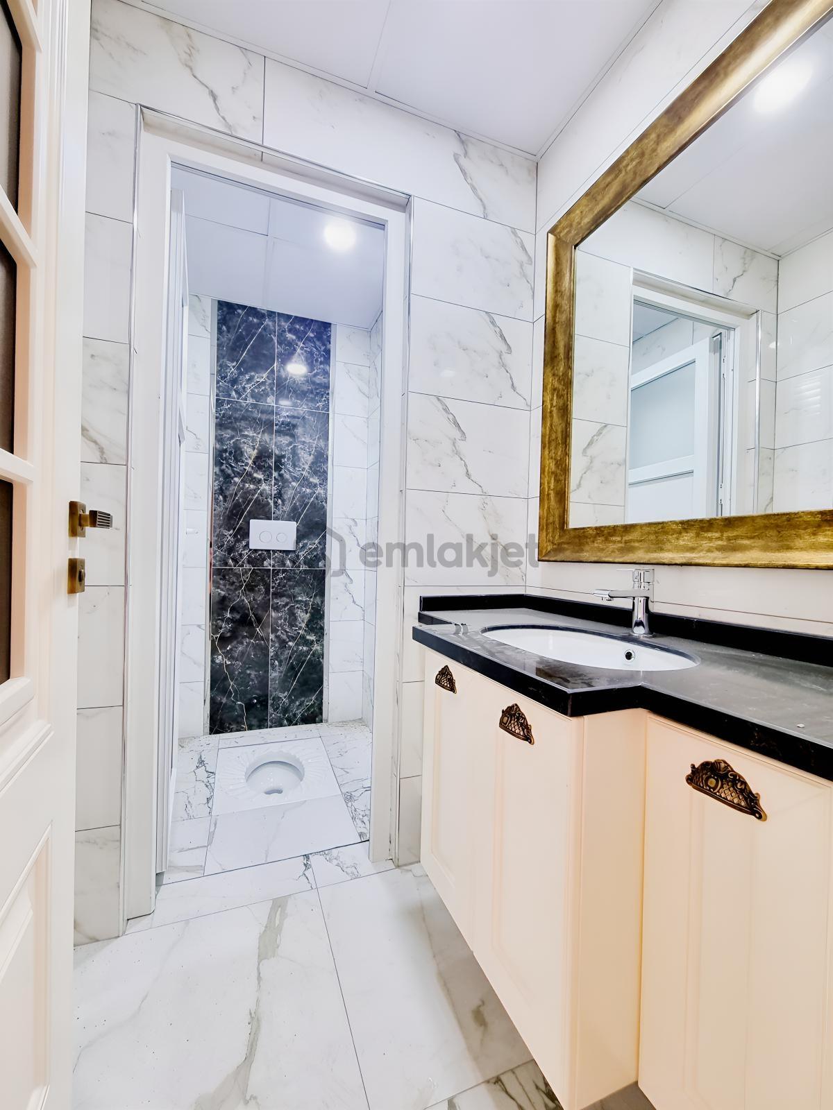 Yeni Rotadan Süleymanşah'ta Site İçi Satılık 4+1 Daire - 13