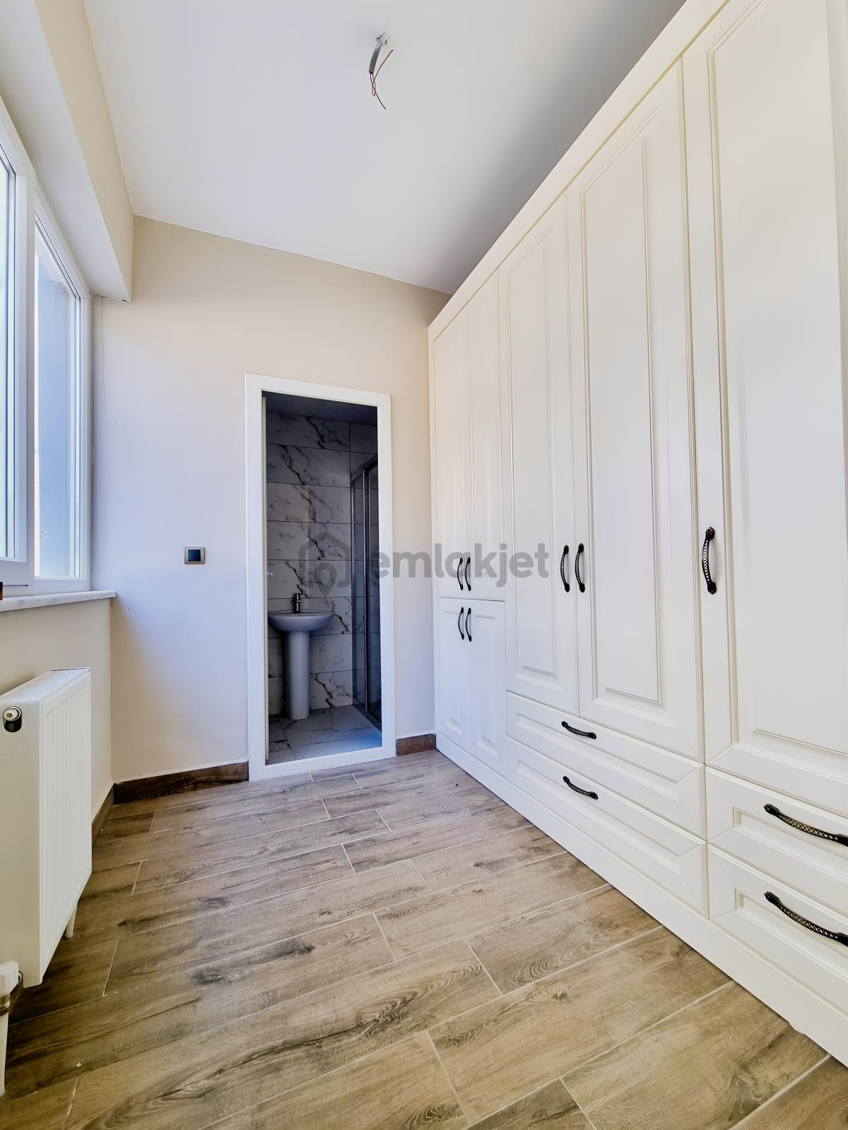 Yeni Rotadan Süleymanşah'ta Site İçi Satılık 4+1 Daire - 17