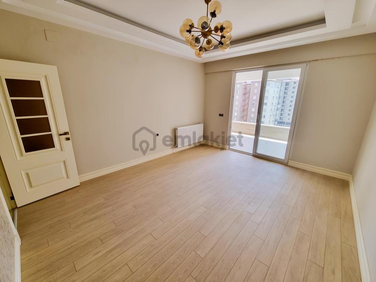 Yeni Rotadan Süleymanşah'ta Site İçi Satılık 4+1 Daire - 10