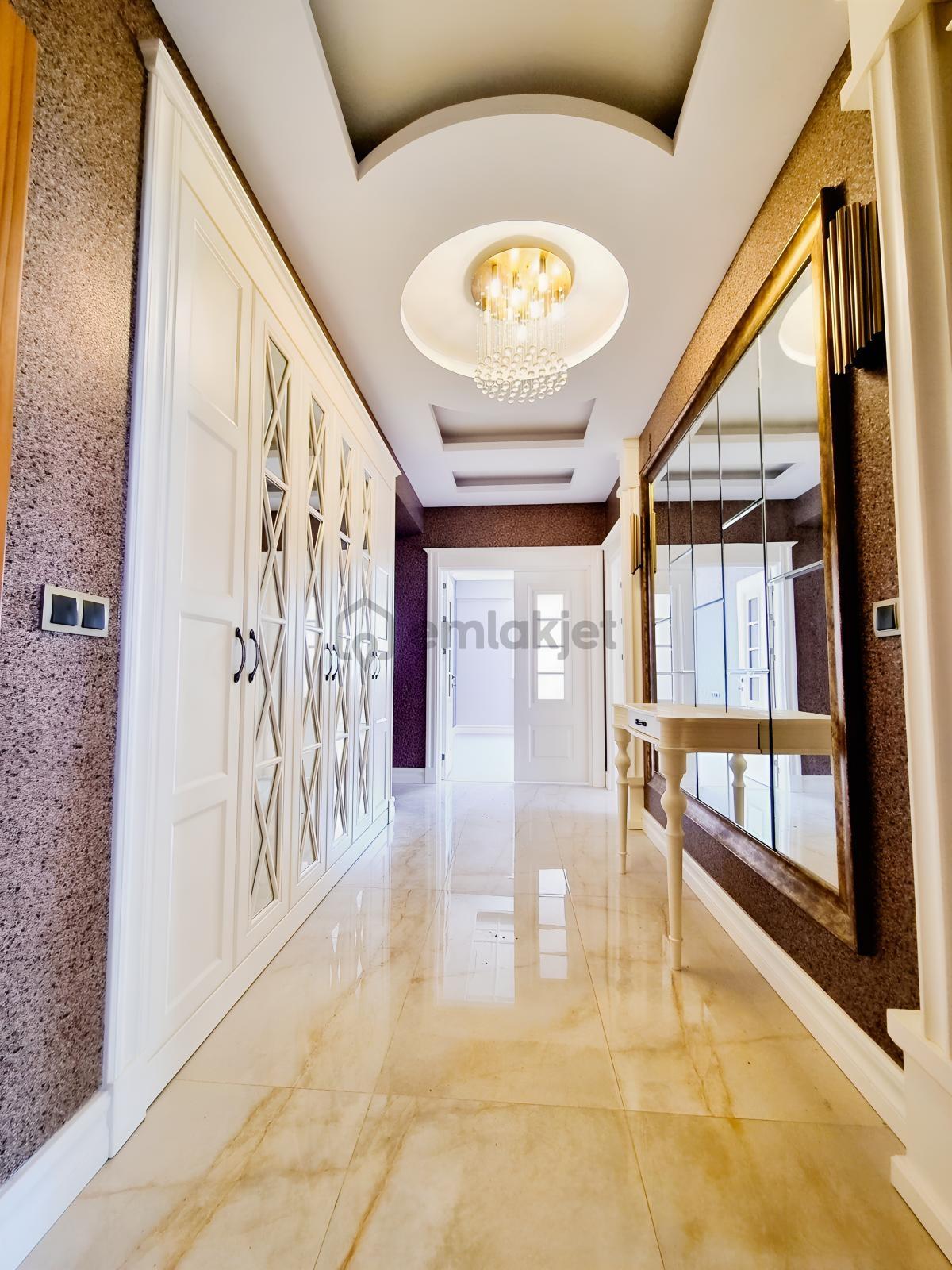 Yeni Rotadan Süleymanşah'ta Site İçi Satılık 4+1 Daire - 2