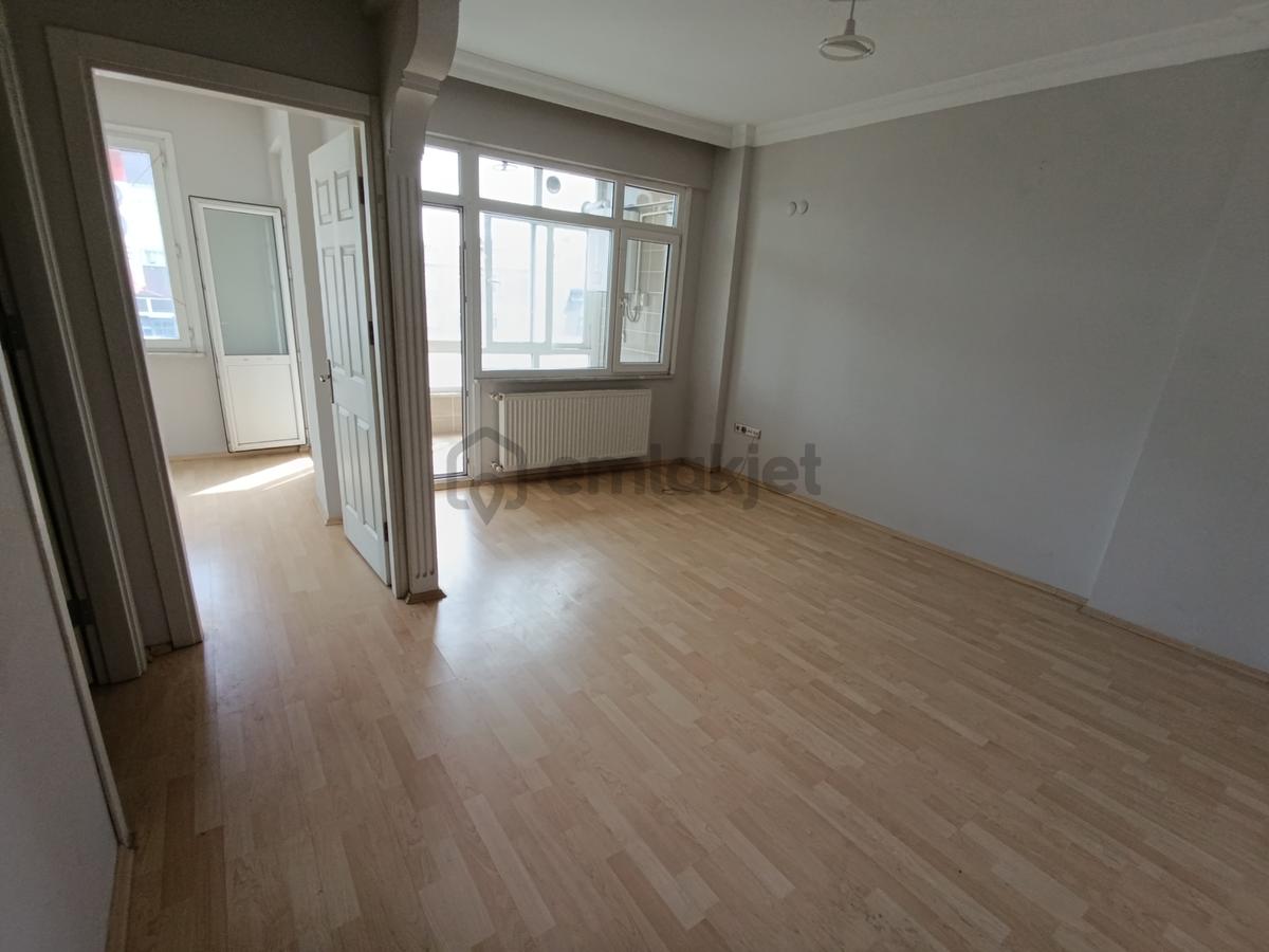 Sefaköyde Satılık 2+1.90 M2 Cadde Üzerinde 4.kat Kat Tapulu - 6