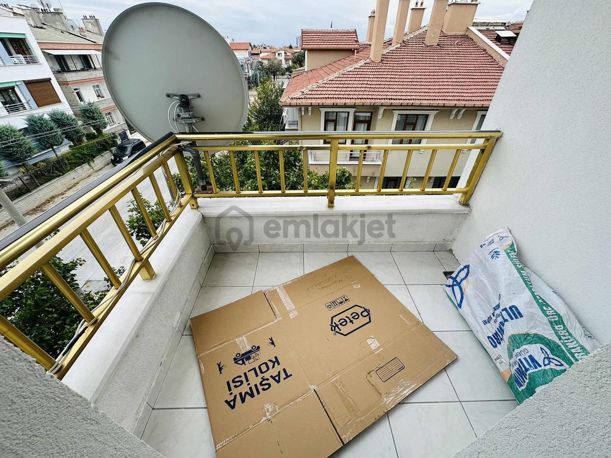 Enes Acur'dan Sakarya Mah. Ayrı Giriş Dubleks Daire ! - 11