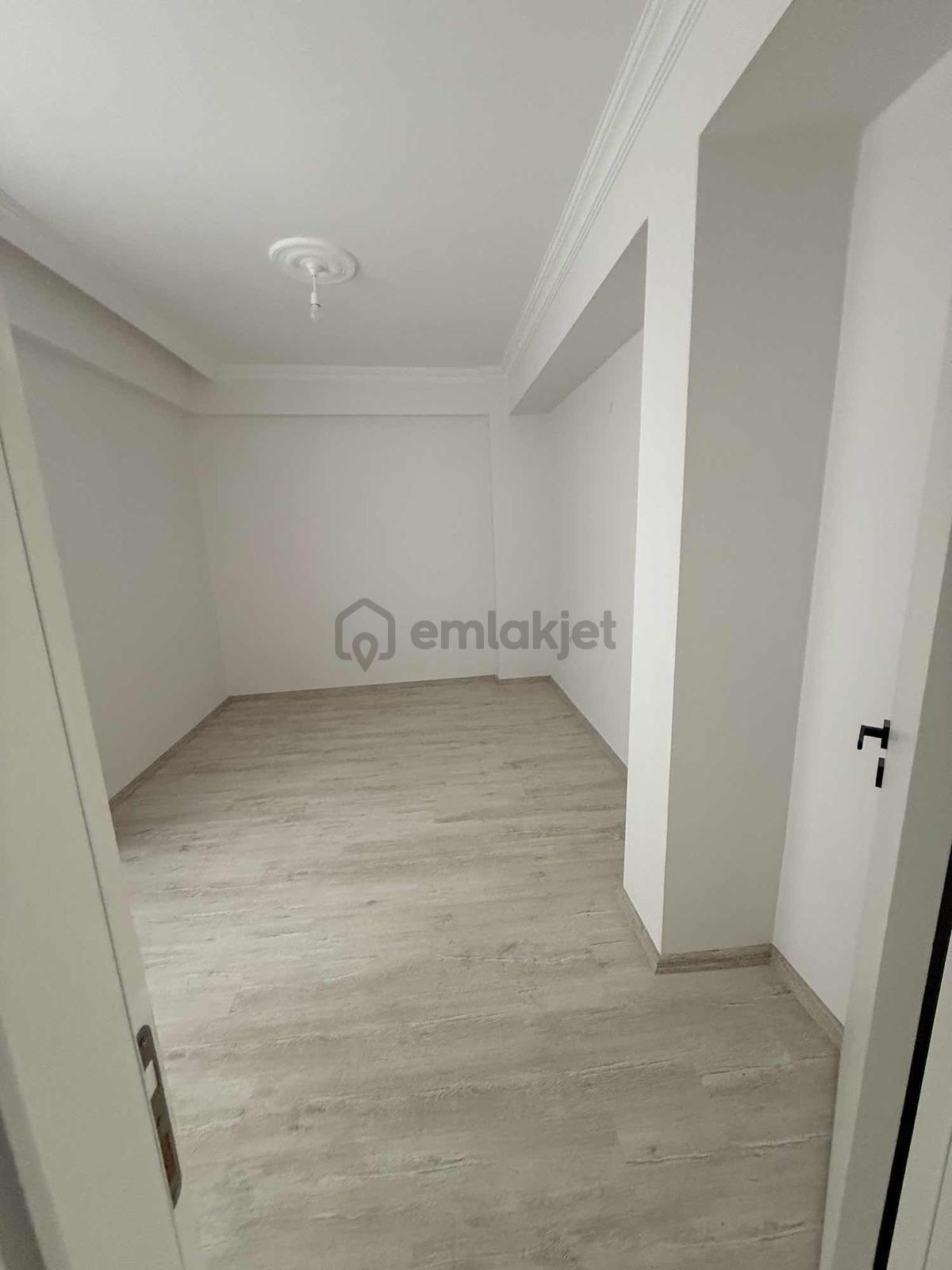Yamaç Emlaktan Kemalpaşa Mah 2+1 Daire - 7