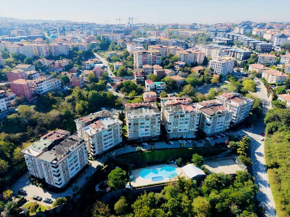 Çengelköyde Havuzlu Site İçerisinde Satılık 3+1 Daire