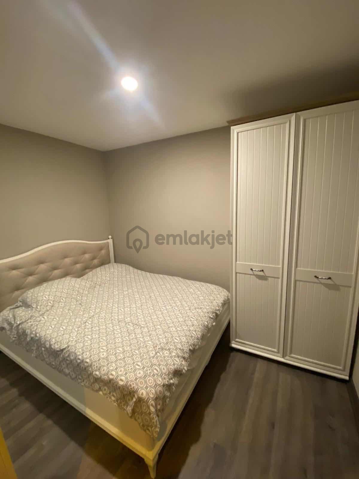 Çeşme Şifne'de Denize Yakın 3+1 Bakımlı Garajlı Villa - 24