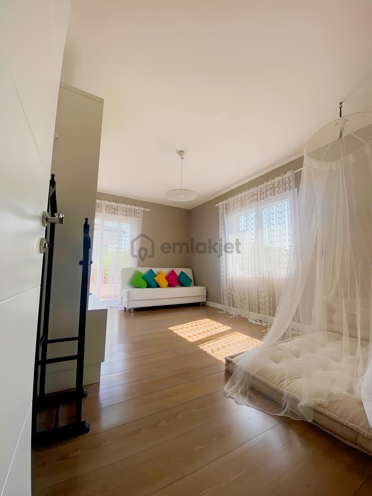 Çeşme Şifne'de Denize Yakın 3+1 Bakımlı Garajlı Villa - 20