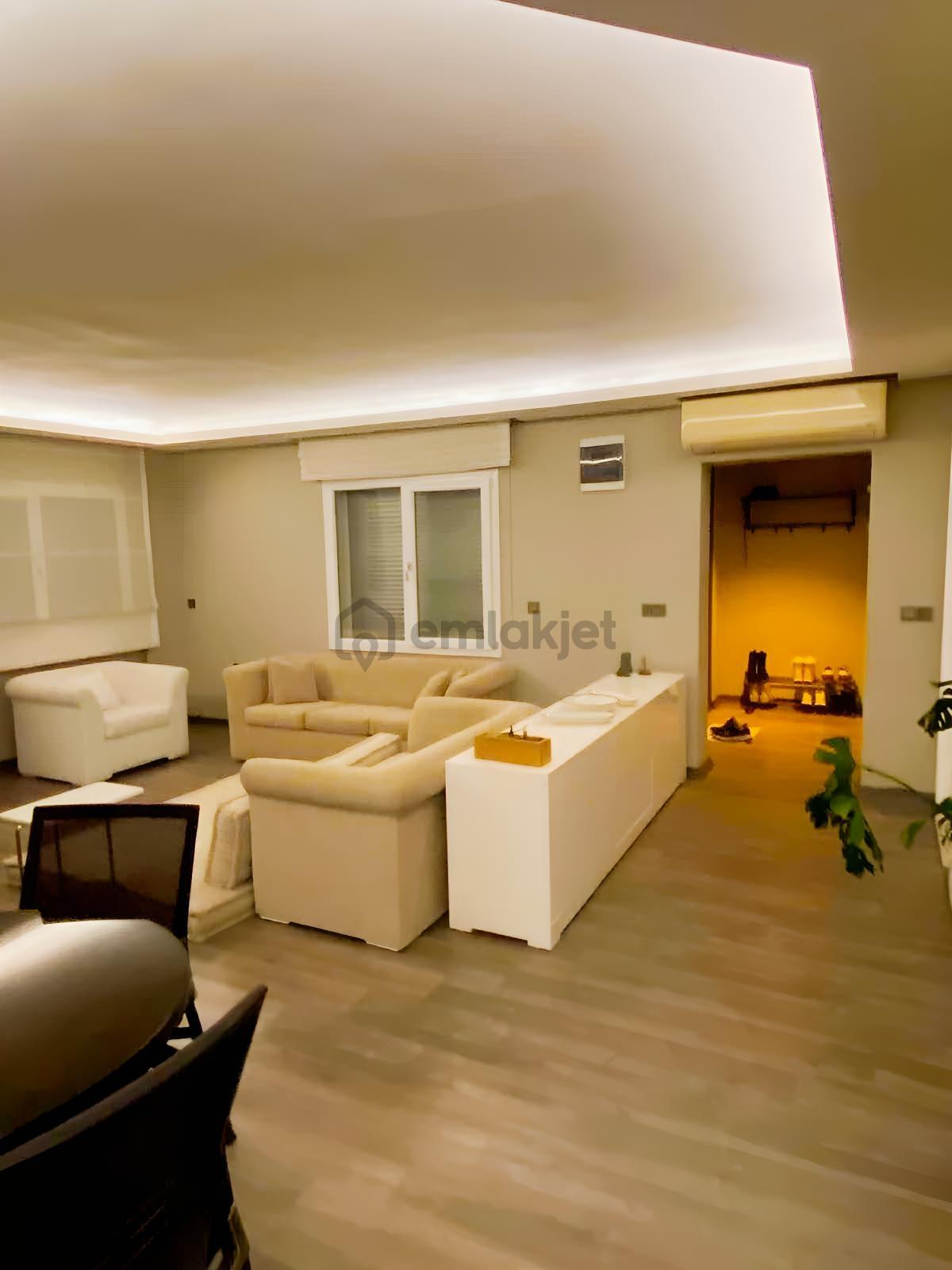 Çeşme Şifne'de Denize Yakın 3+1 Bakımlı Garajlı Villa - 7