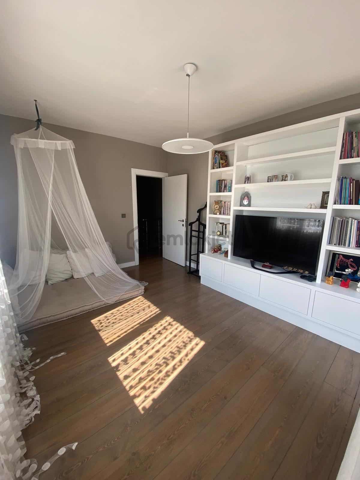 Çeşme Şifne'de Denize Yakın 3+1 Bakımlı Garajlı Villa - 30