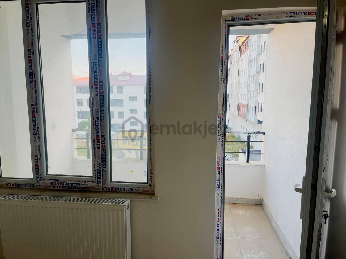 Bitlis Tatvan'da Satılık 3+1 Daire - 10