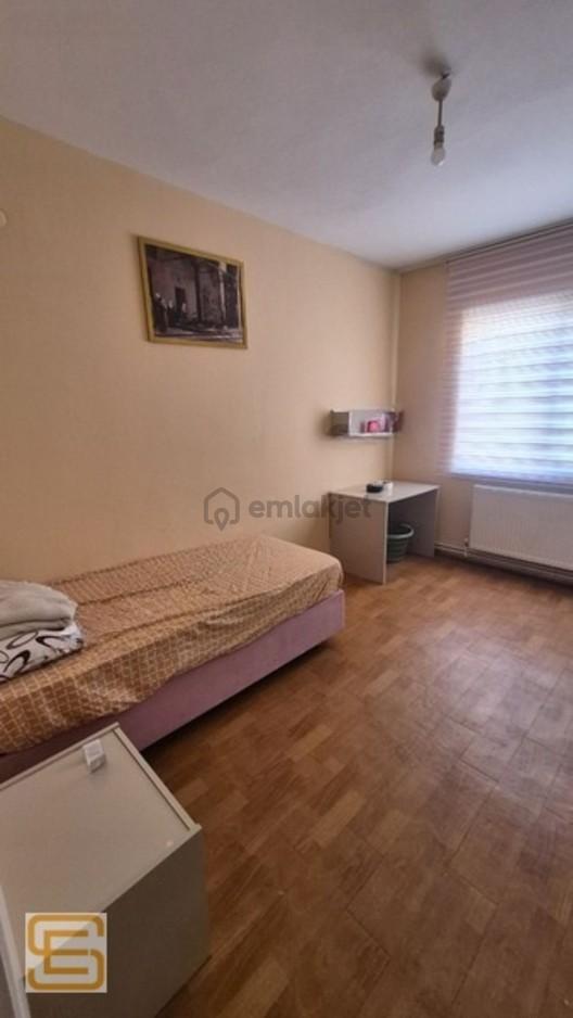 Barış Mah .katta Eşyalı 3+1 Daire - 9