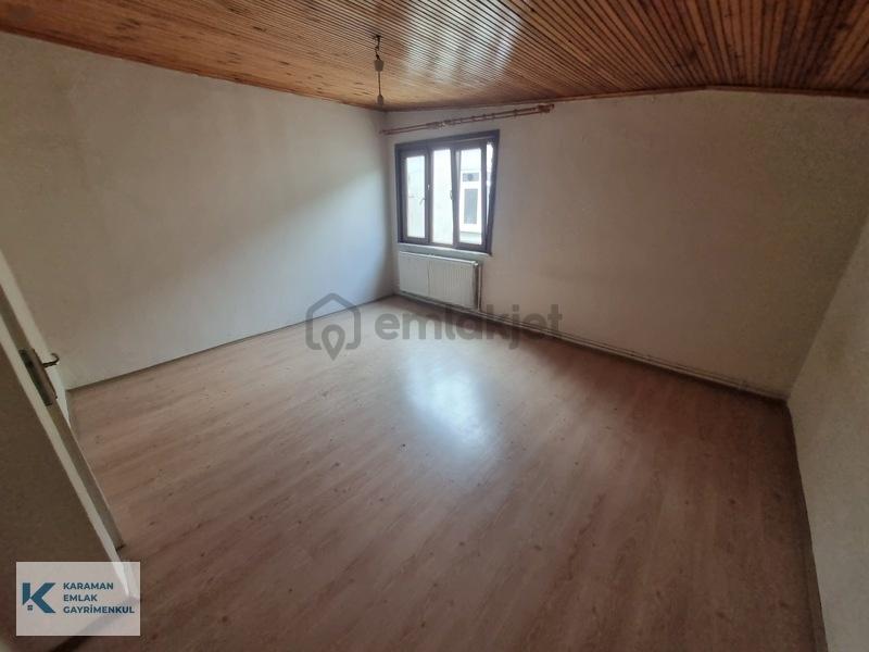 Ümraniye Parseller Mahallesinde Kiralık 2+1 Daire Çatı Katı - 15