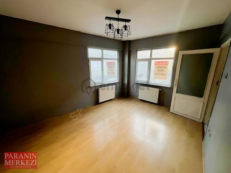 Paradan Mecidiyeköyde Metroya 5 Dk 1+1 Kiralık Daire - 4