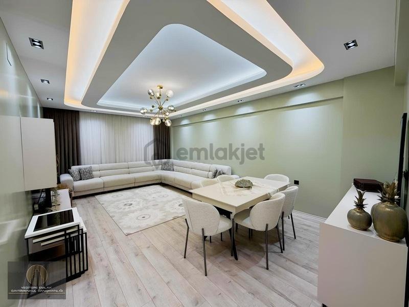 Yeditepe Emlak'tan Beştepe'de 3.5+1 200m2 Full Yapılı