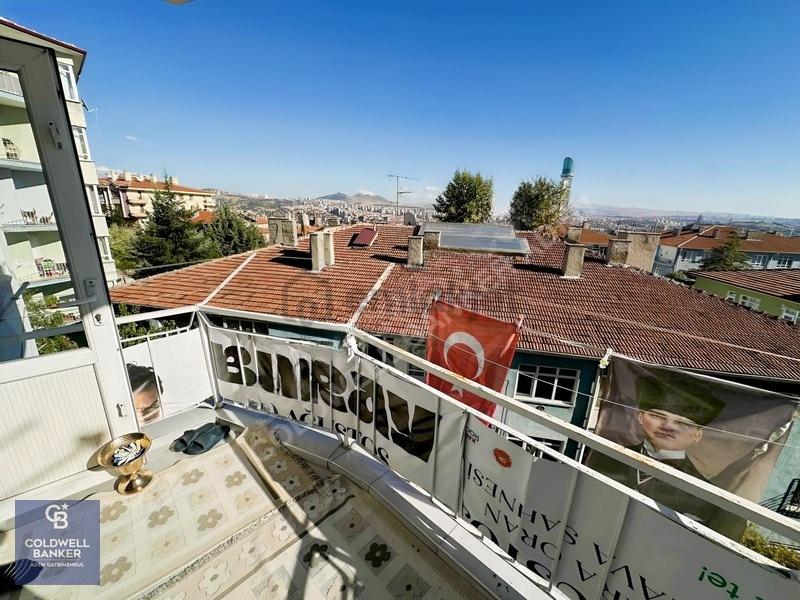 Tepebaşı Mahallesi // Ara Kat // Manzaralı // 3+1 // - 15