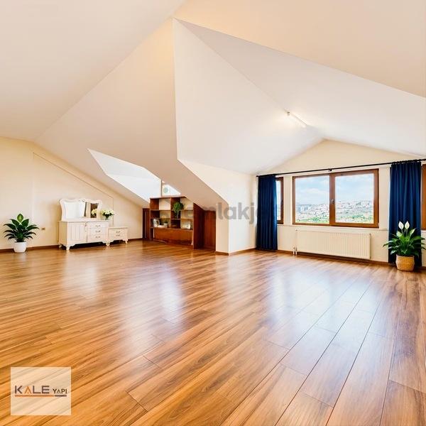 Bahçeşehir Site İçerisinde 5+2 Havuz Cephe Satılık Villa - 21