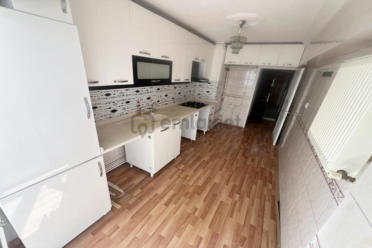Kuşcağız Kartaltepe Cadde Dibi Ara Kat Ön Cephe Kupon 3+1 Daire - 5