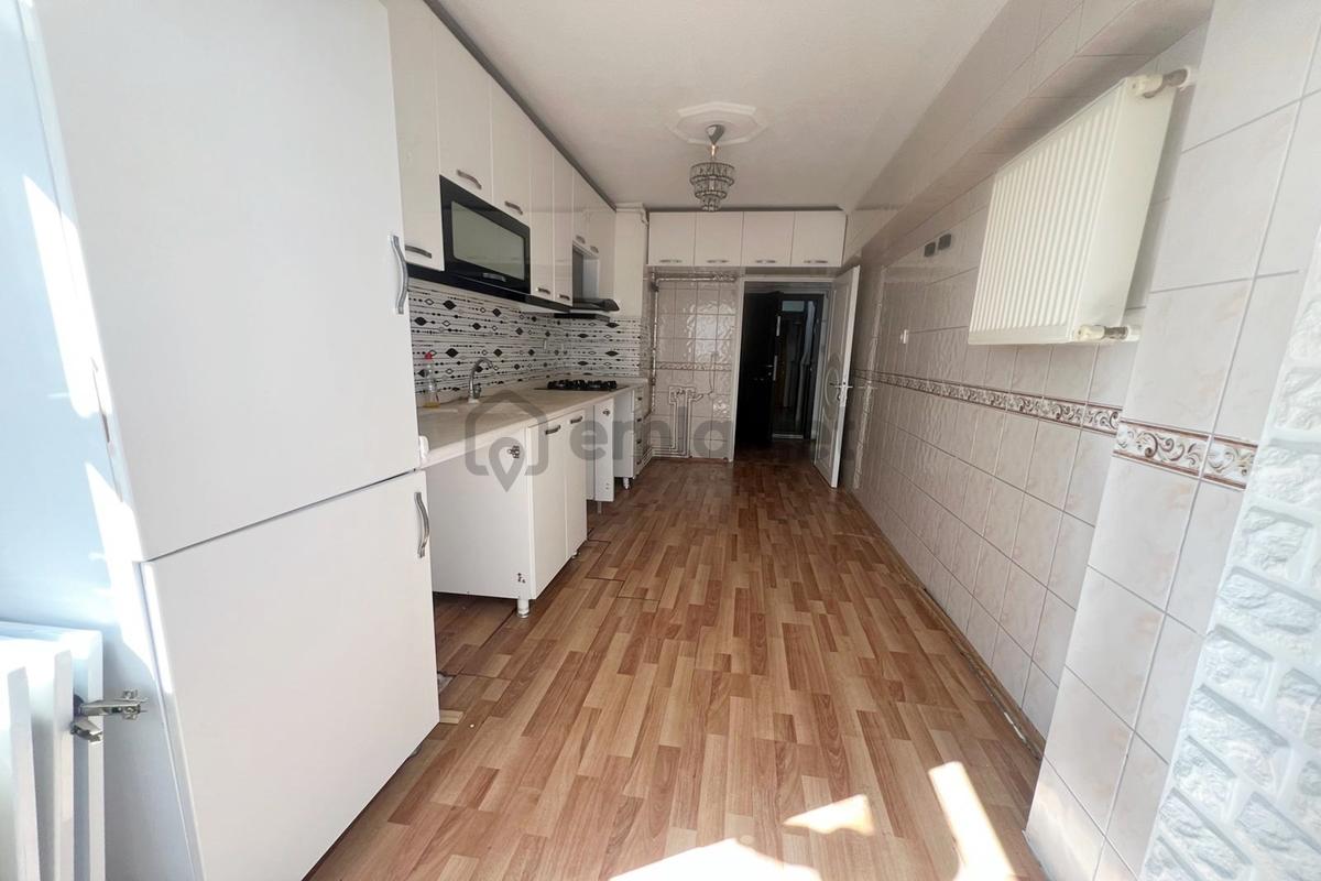 Kuşcağız Kartaltepe Cadde Dibi Ara Kat Ön Cephe Kupon 3+1 Daire - 6