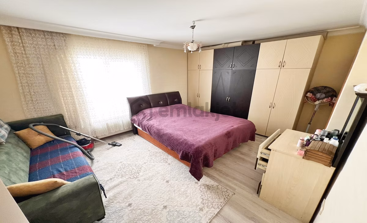 Atapark'ta Cadde Üzeri Ara Kat Asansörlü Kelepir 3+1 Daire - 16