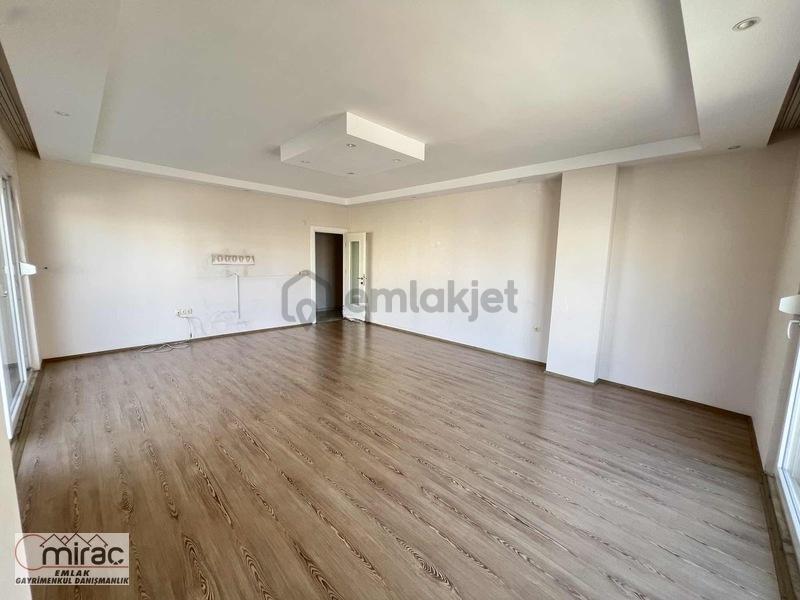 Sarılar Ana Cadde Üzerinde Dükkan Üstü 2+1 Geniş Daire - 2