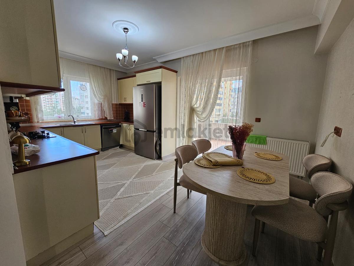 Diclekent'te Muhteşem Manzaralı Full Bakımlı 4+1 Satılık Daire - 15