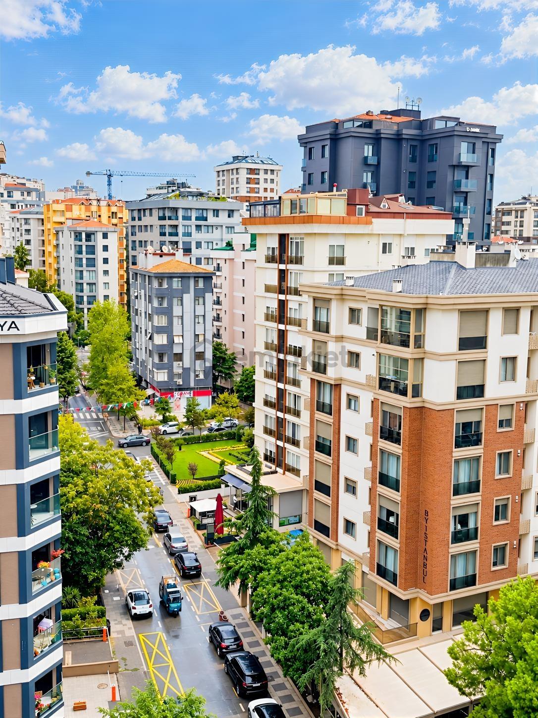 Suadiye De Bağdata Çok Yakın Konumda Geniş M2'de 2+1 - 34