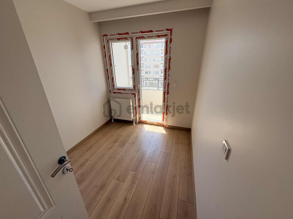 Erenköy Minibüs Cad. 3+1 Satılık Daire - 10