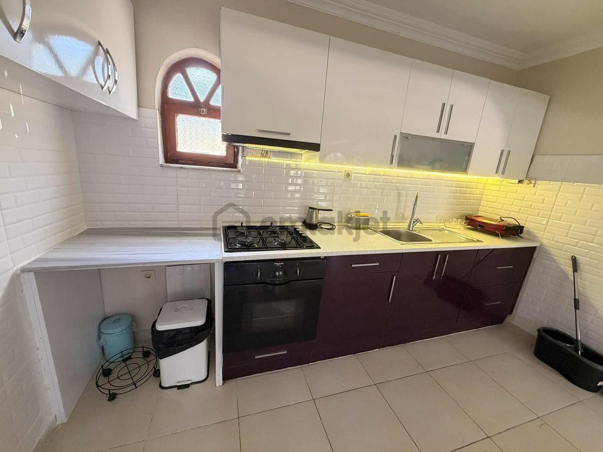 Gemsaz'da Denize 250 M2 Arsa İçinde 3 Katlı Villa - 14