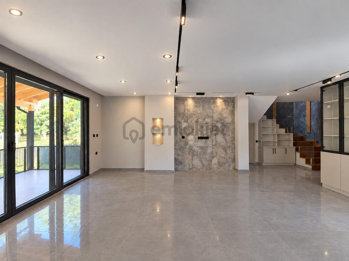 Umas Solutıon'dan Akvaryum Beach'e Yürüme Mesafesinde -3+1 Villa - 9