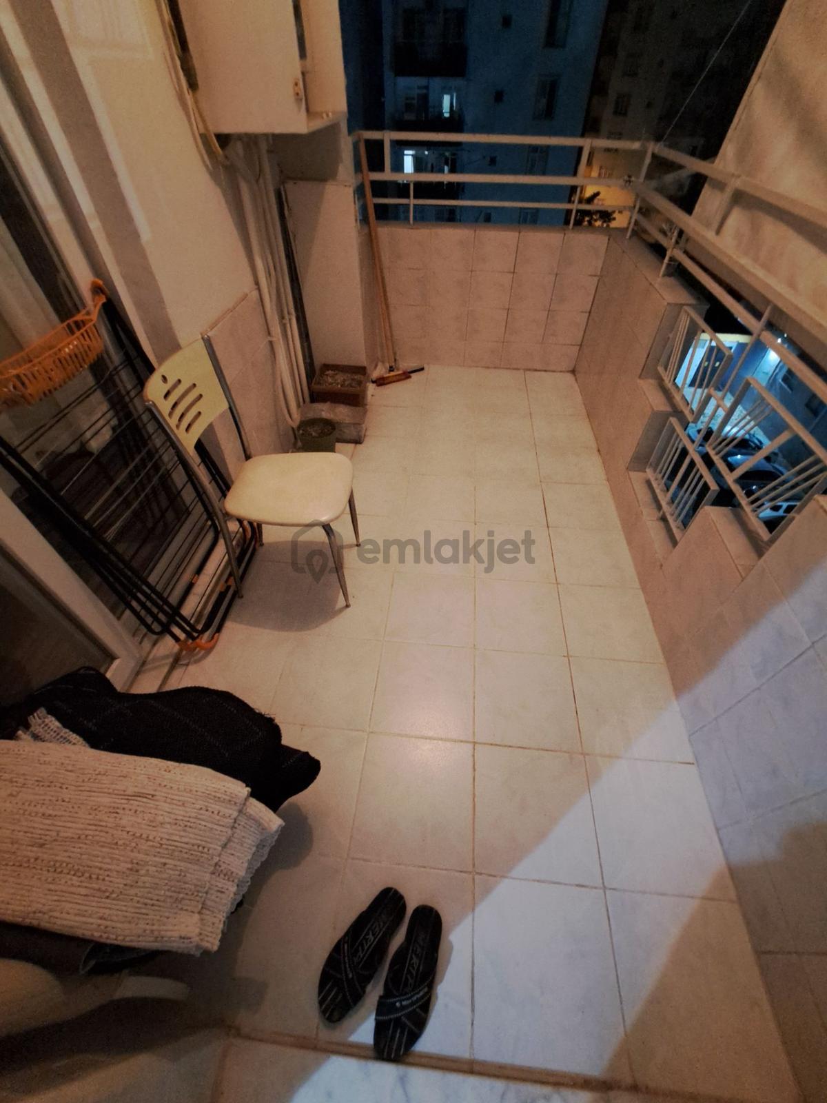 Güzelyalı'da Kiralık 171 M² Geniş 3+1 Daire - 18