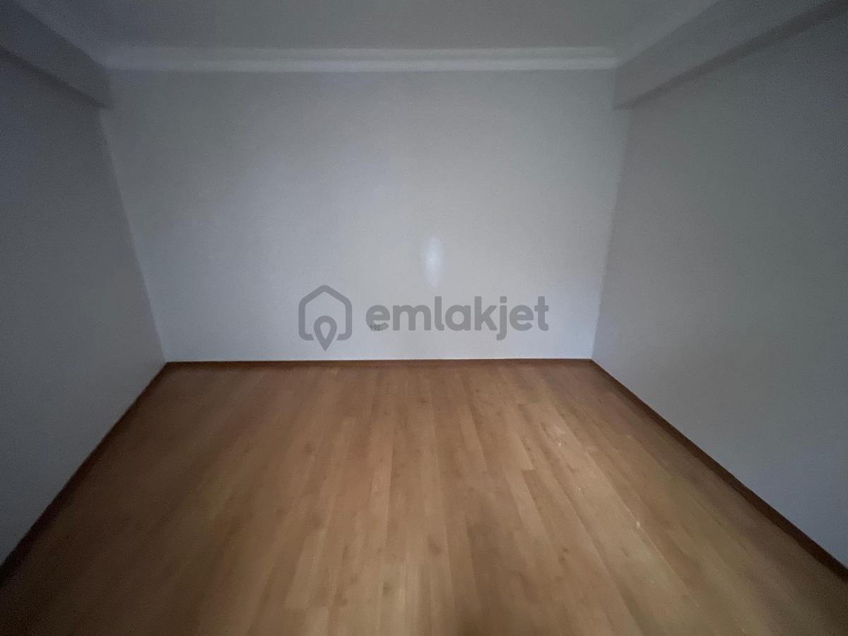 Bağlarbaşı Kıbrıs Sok.'da 90m2 2+1 Kiralık Daire - 10