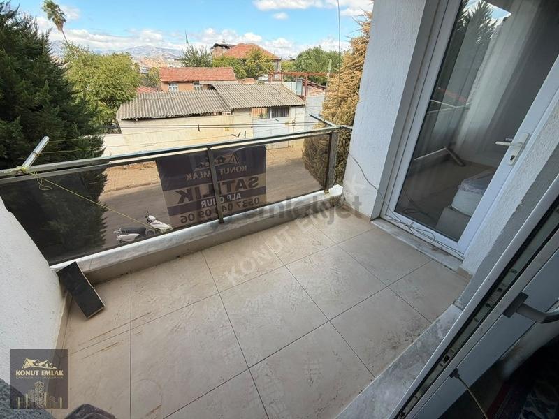 Konut Emlaktan Sümer Mah Satılık 1+1 Eşyalı Daire - 8