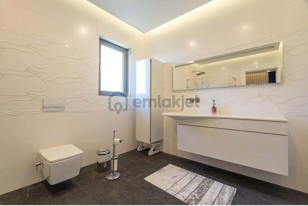 Nilüfer Özlüce 19 Mayıs Mahallesi Satılık 5+1 Villa - 22