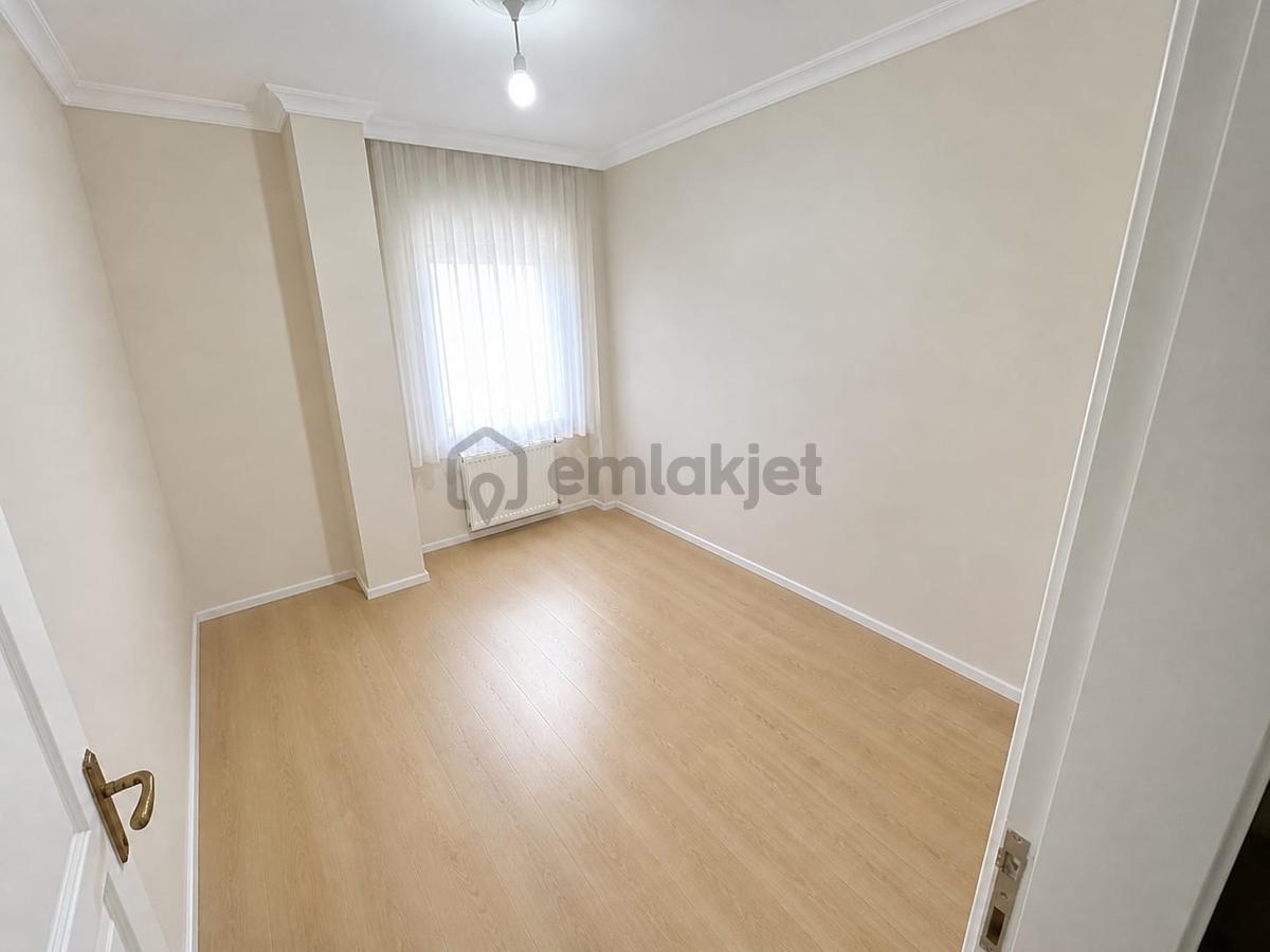 Franko Vadi Evlerinde Havuzlu Site İçinde 4,5+2 Dubleks Daire - 4